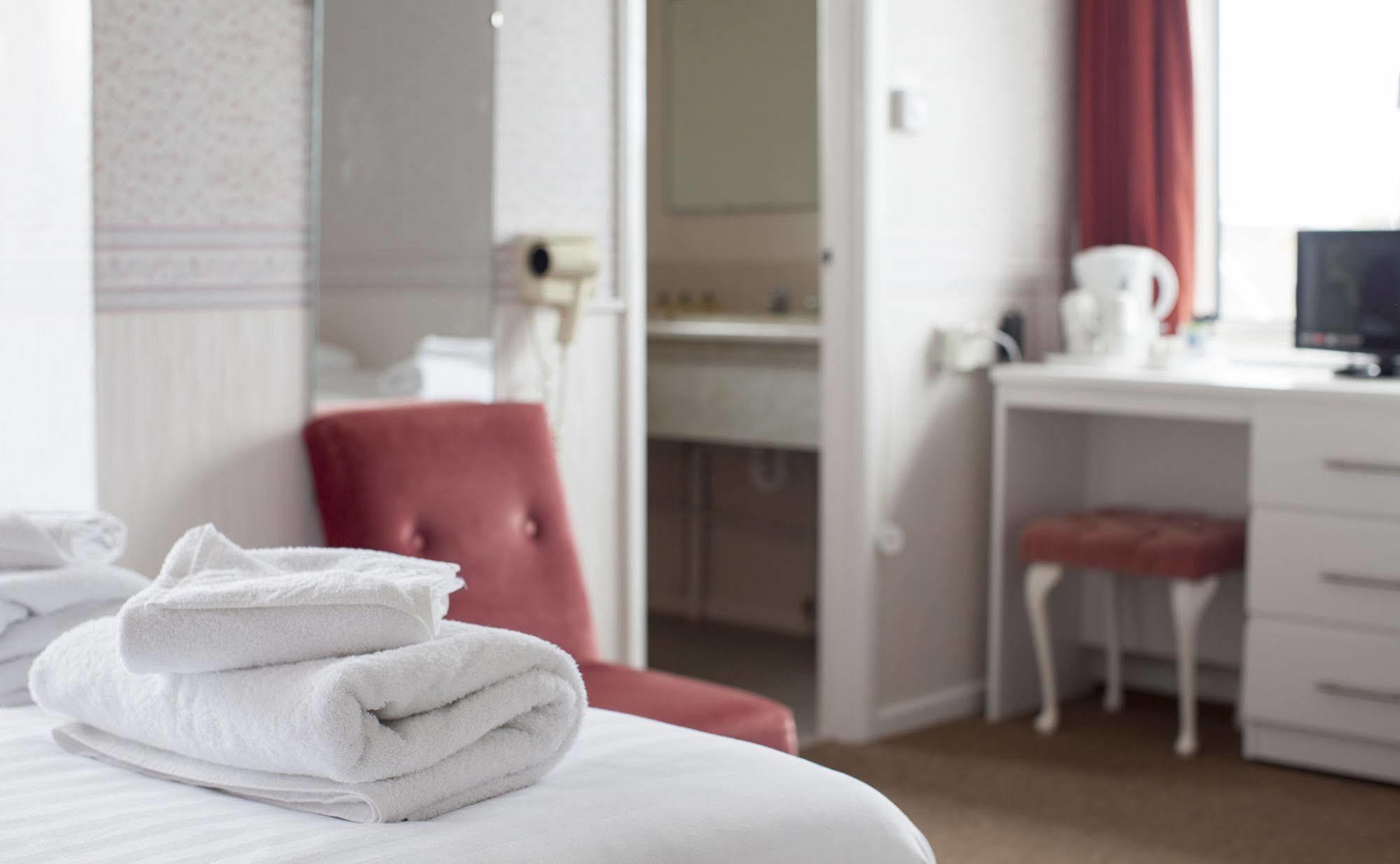The Wight Bay Hotel - Isle Of Wight Sandown Exteriör bild