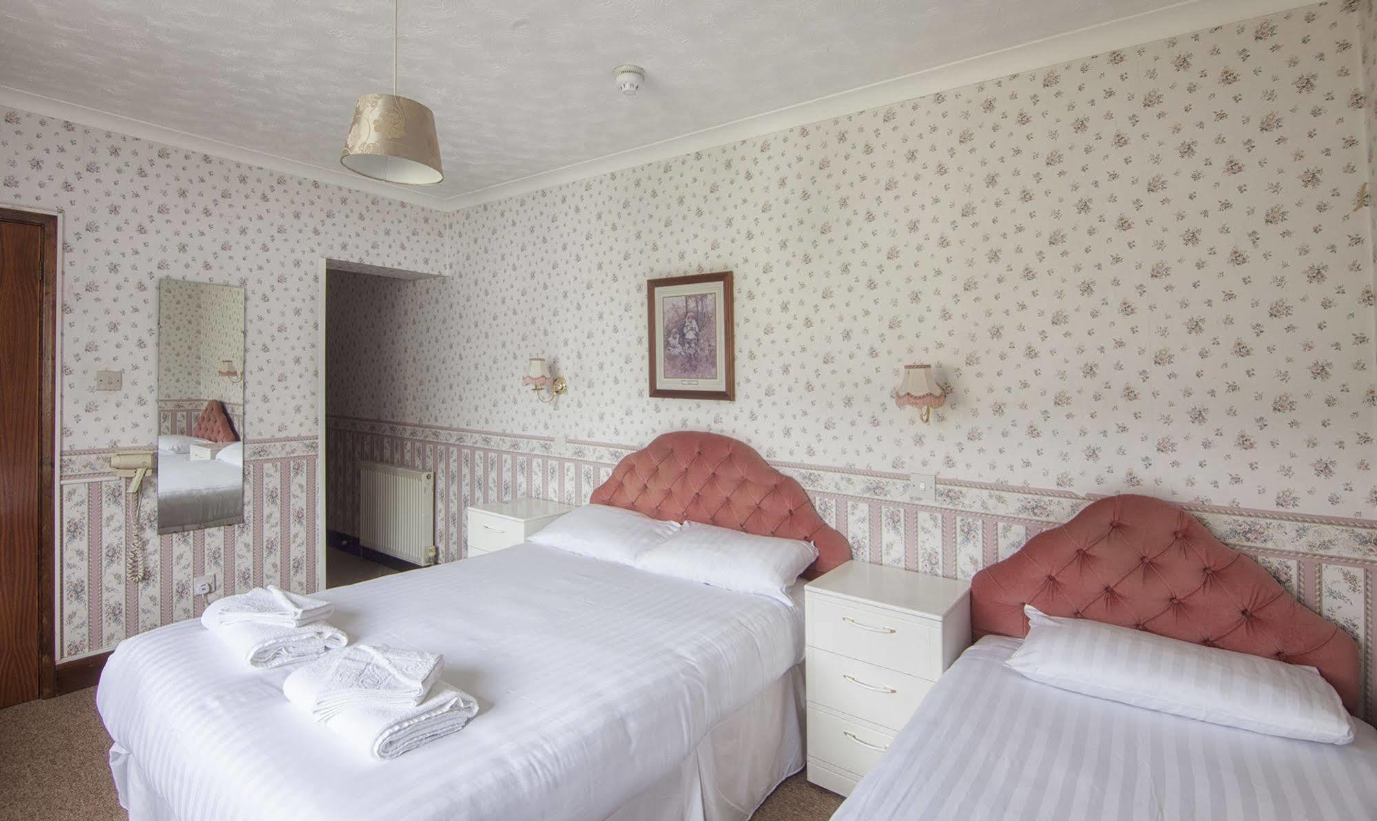The Wight Bay Hotel - Isle Of Wight Sandown Exteriör bild